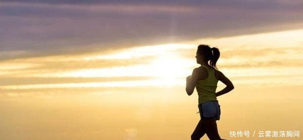 不老的女人，都愛做4件事，能減少皺紋生長，保持身體年輕！