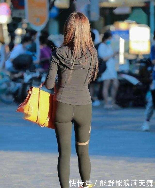 包臀 束腰包臀的打底裤,让造型远离俗套感,穿出气质!