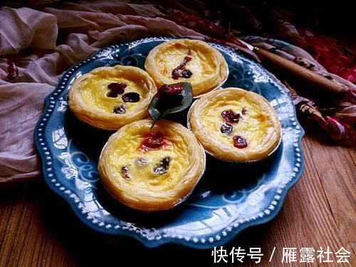 想吃蛋挞不用花钱买，自己在家也能轻松搞定，外酥里嫩很好吃