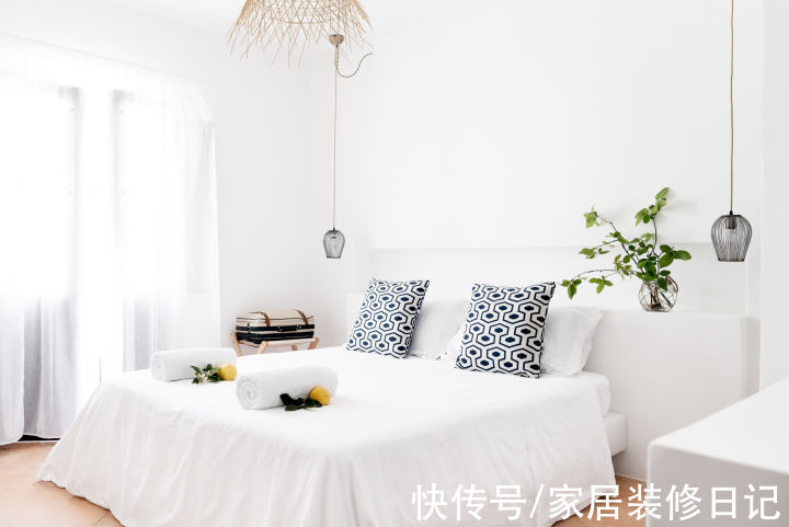乳胶漆|还在担心白色漆发黄吗？入行10年的油漆师傅告诉你：大可不必