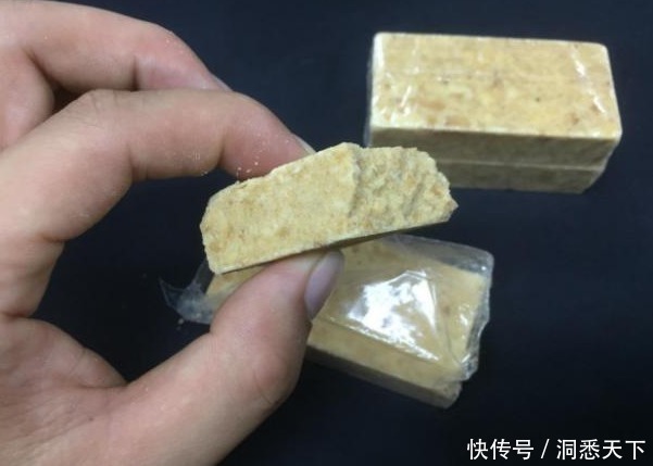 小伙|压缩饼干为何如此耐饿小伙拿水煮完傻眼了,难怪一块能顶几碗饭