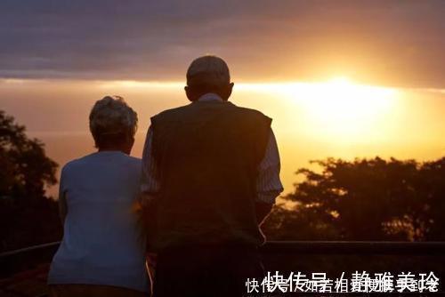 仰卧起坐|45岁之后,还能独立完成这4件事,证明你能长寿,一半老人做不到