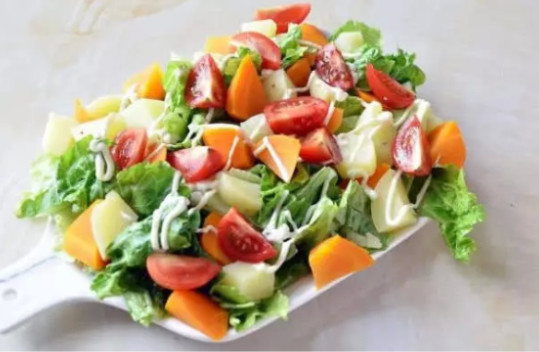 吃饭|想减肥的人，就不要在4个时间段吃饭，不然体重会上升