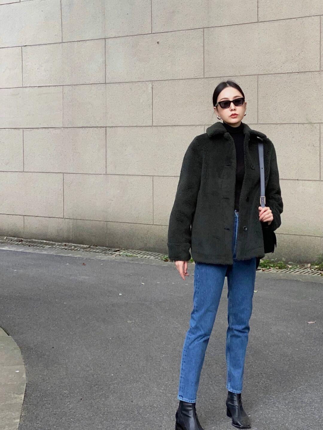 穿搭|冬季保暖穿搭还得看“泰迪绒外套”,时髦精致又有个性,美得高级