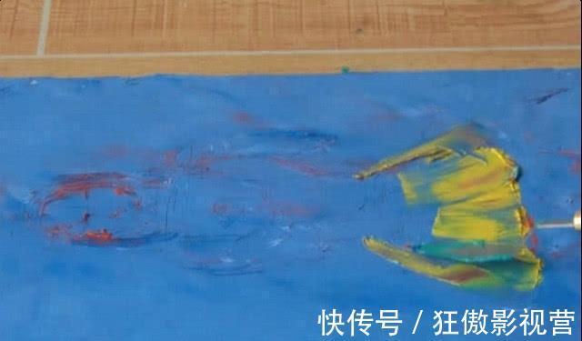 枝枝叶叶|美术生太有钱了,乱挤颜料不心疼,看到成品真是打扰了