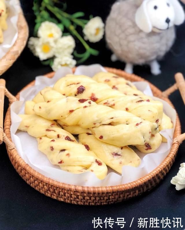美容|一碗面粉，几个鸡蛋，蒸一蒸就出锅，美容抗衰老，比蛋糕还美味