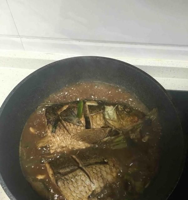 加上|做鱼时,去腥加酒加醋不太对加上面酱没有腥味,上桌就扫光