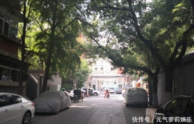 中薪|还记得消失在菜市口的儒福里过街楼吗？