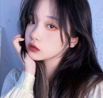 鼻梁|初中女生常做这“3动作”,鼻子“越变越精致”,校花都甘拜下风