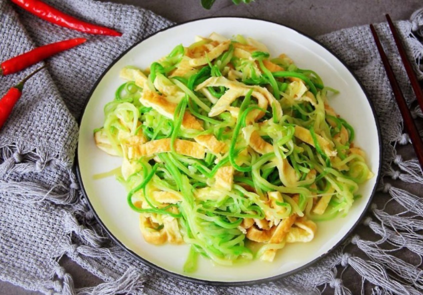 立秋后多食此菜，每天炒一盘，补钙质，长个头，肌肤细腻年轻