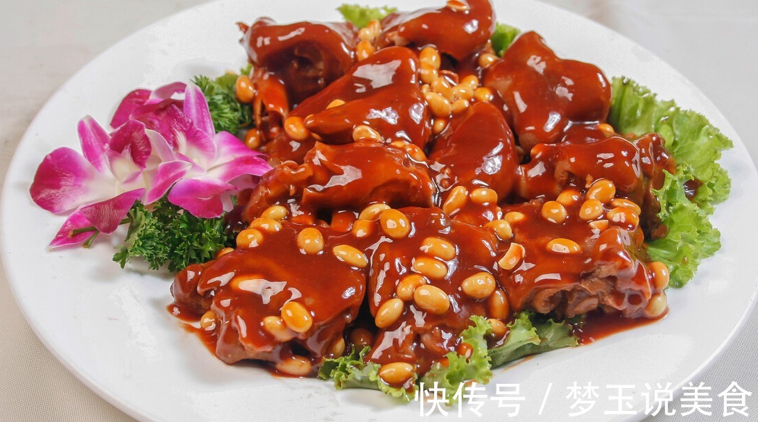 买猪蹄时，别只顾挑大个的，牢记3个“别买”，好猪蹄一挑一个准！