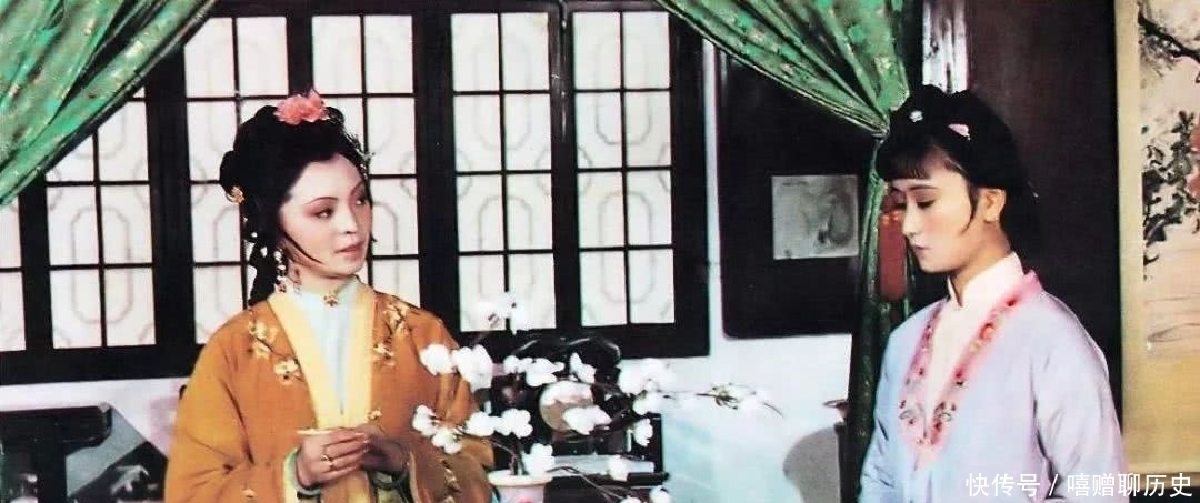  他俩|红楼梦里有一对薄命鸳鸯，连脂批都说他俩是“冤孽相逢”
