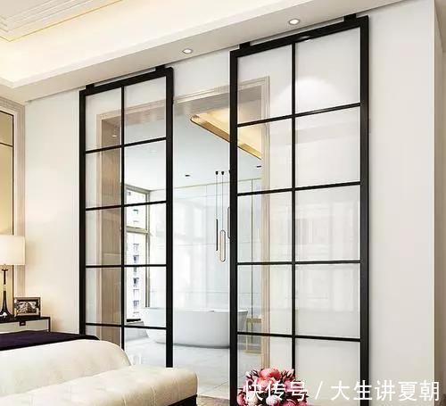 吊轨门|为什么有钱人厨房不装推拉门？头一次见这种设计，太聪明了
