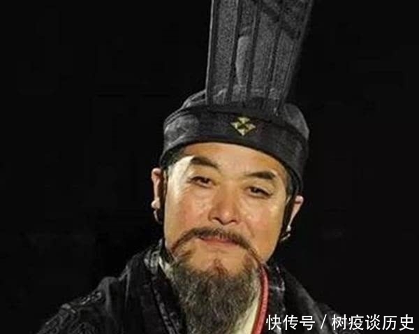 皇帝|丞相抓捕大侠,大侠就灭他全家,皇帝知道后:赏