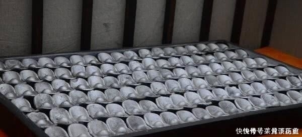 古代|古代的一两银子相当于现在多少钱?郭靖一顿饭竟然吃掉上万块