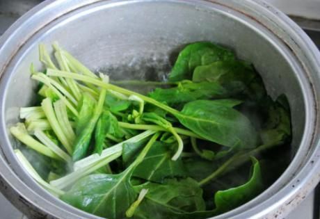 清香|不打发不和面的蒸糕，松软清香健脾胃，孩子常吃营养更健康