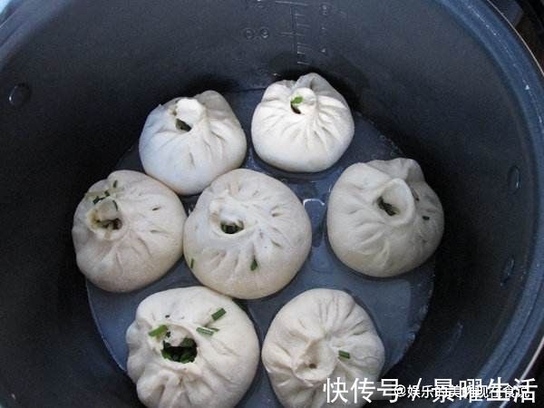 蒸包子,热水上锅还是冷水上锅?还有人搞错,难怪包子塌皮不好吃