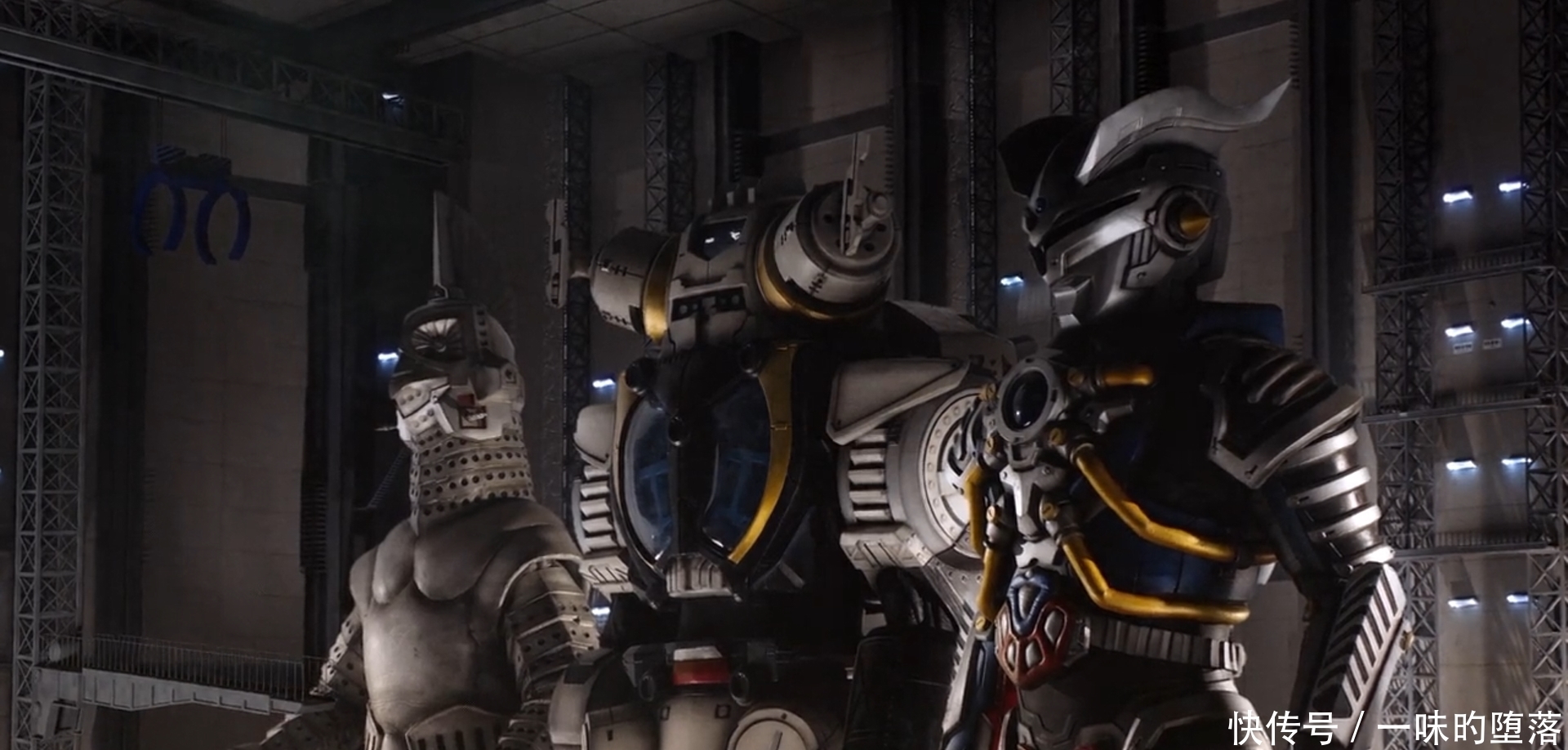 军械库|泽塔:伽古拉再度变身五帝王被平成三杰痛殴,机械赛罗即将登场