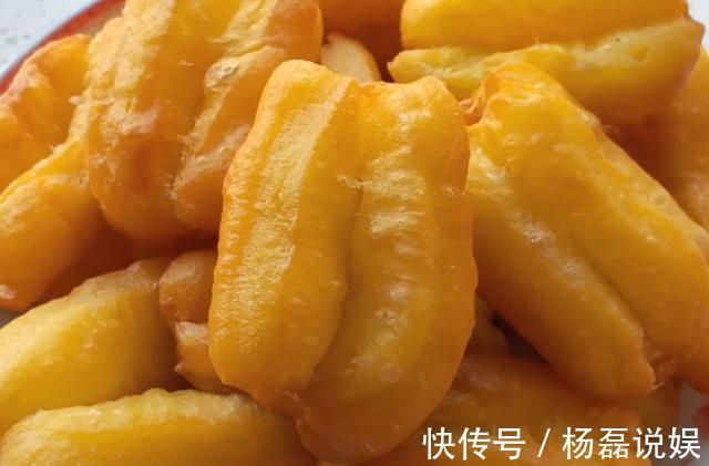 健康|不加泡打粉,不用巩,教你做健康油条,2个关键步骤,蓬松又酥脆