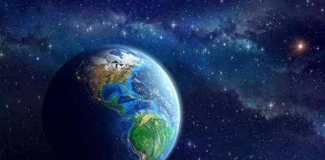月球离太阳不远，却是一片漆黑，地球环境为啥这么明亮？