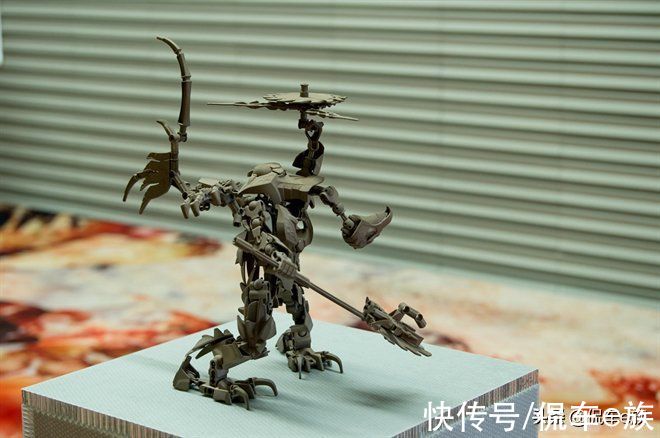 英格夫·霍伦|“异物碎片”艺术展正式开展，极星1惊艳亮相