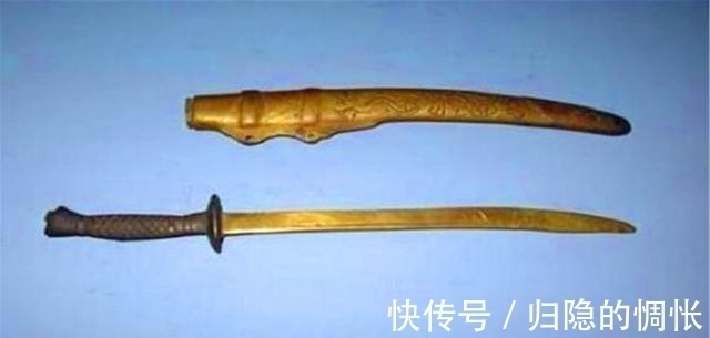 宝刀@老人500万出售祖传宝刀,专家失望指责,老人:你们没资格指责我