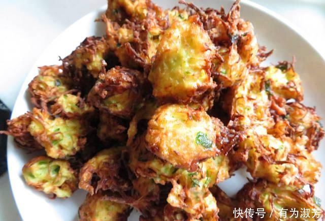 70岁的婆婆炸丸子,不光用萝卜还加它,炸好的丸子有独特的香味!