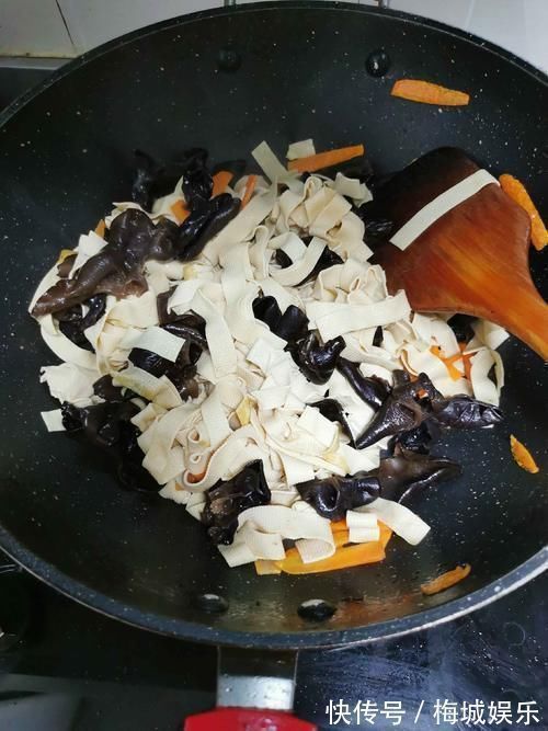 豆腐皮|“长寿老人”的秘密被发现,我国产量大却没人吃,含钙量比牛奶高