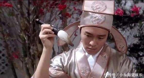 看不惯|富人炫富写对联,穷秀才看不惯加了一笔,意思竟截然相反