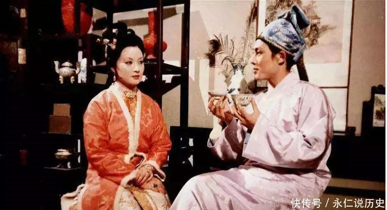 红楼梦#红楼梦琏二爷拿刀追砍凤姐,暴露贾母不为人知的一面