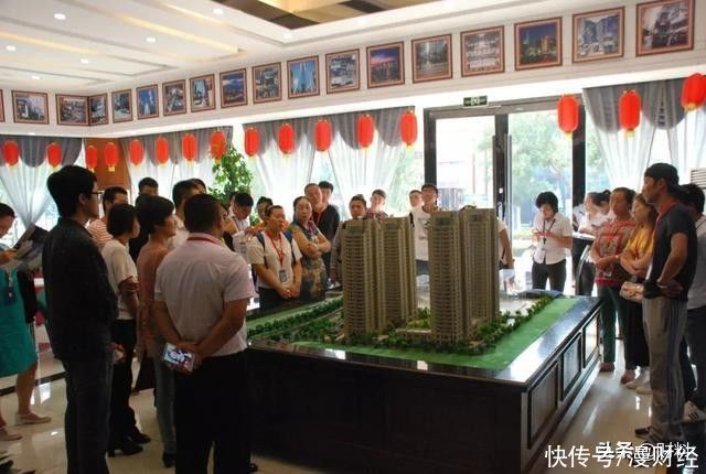 买房|买房时,要不要连停车位一块买?看似简单,很多人却没弄明白