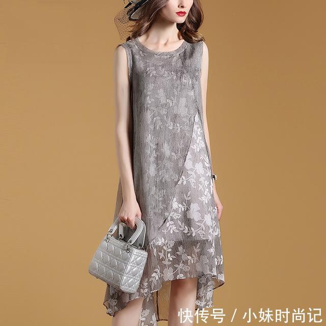 印花 复古印花的诗绪连衣裙,轻松遮住小肚腩,美妙享“瘦”高贵典雅