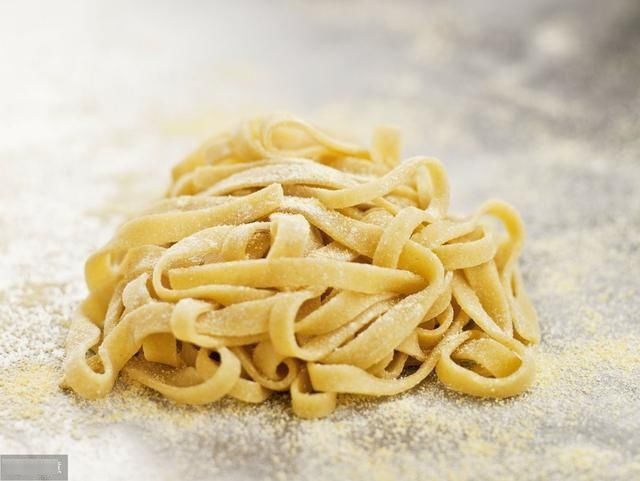 笑话|去吃海底捞,这4种东西都是免费的,不拿走会被服务员笑话