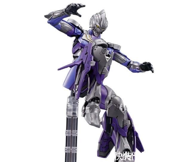 钢铁|钢铁迪迦奥特曼空中型拼装模型封绘及新官图 魄力十足的迪迦飞踢
