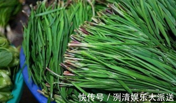 买韭菜，“白根”“红根”要分清，口感味道不一样，买错了不好吃