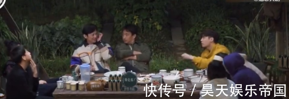 艺兴|张艺兴害怕工作影响恋爱,黄磊反驳太现实,劝艺兴别把自己当回事