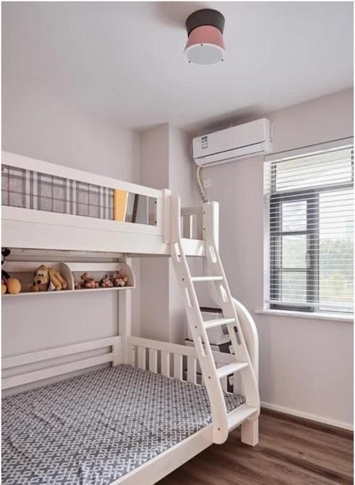 老婆|不顾家人反对,坚持装修“极简风”,完工后老婆夸我有远见,晒晒