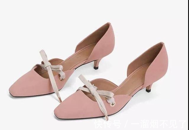 穿搭|职场女性的不二之选它能让你更出众!职场女性的不二之选它能让你更出众!