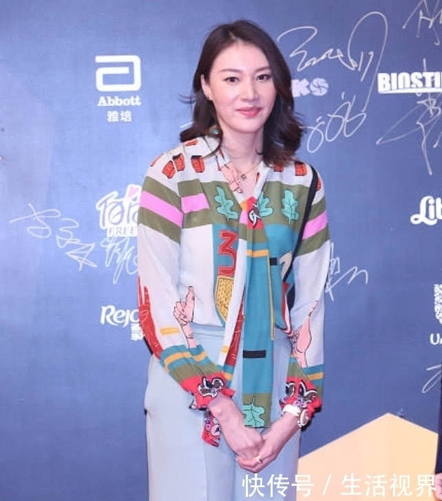 谢杏芳换个妆容却堪比整容,美得令人不敢认,林丹要小心点了