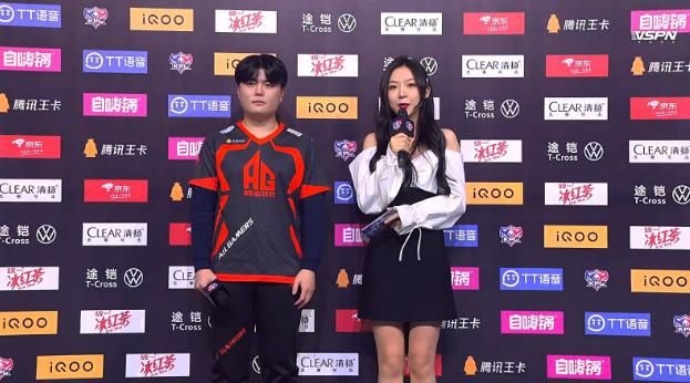 成功|KPL秋季赛：AG成功逆袭，反超DYG登顶积分榜，季后赛稳了