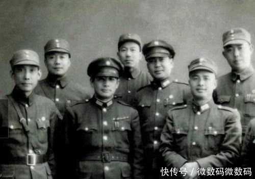 蒋介石|孟良崮战役张灵甫周围有几十万大军,为何只有黄百韬愿意拼命救他