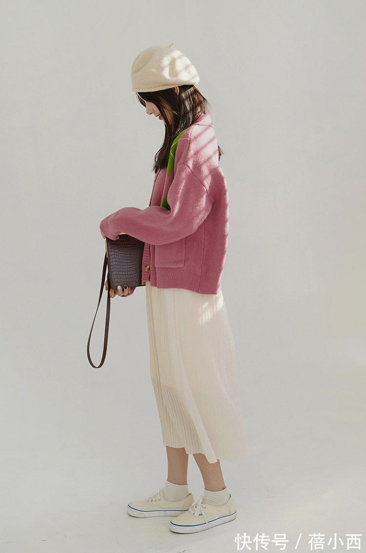 马甲|初秋的简约大气穿搭原来这么简单!超全毛衣搭配,让你秒变美少女