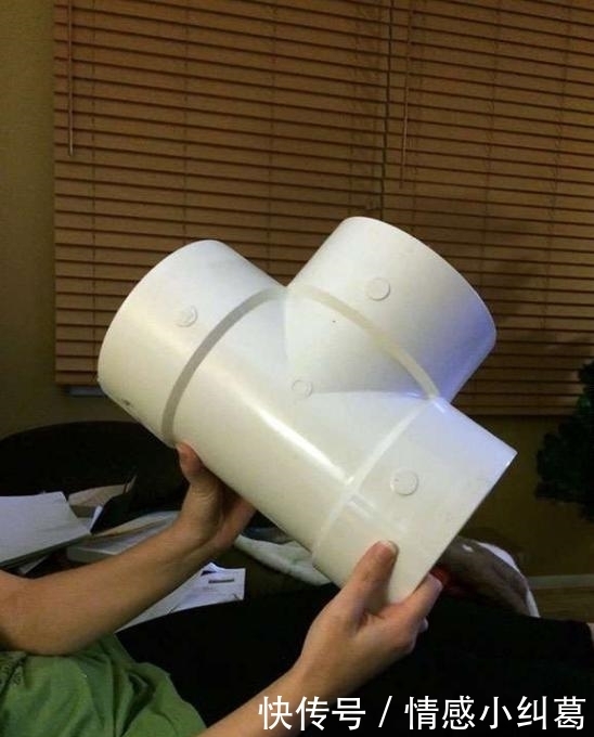 子购买|美国网友晒出自己遇到的各种不靠谱网购,买台电视收到木板