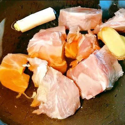 红枣枸杞|小骨粉丝汤