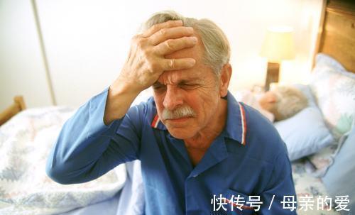 长寿老人|长寿老人都会有这4个共性:睡前远离2事,起床不做2事