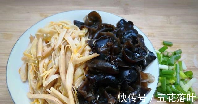 木耳|此菜是天然“健脑菜”读书的孩子要多吃,大脑更聪明,科科拿第一!