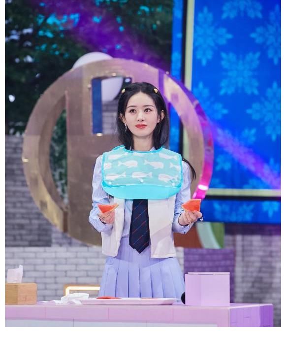 《你好星期六》收视夺冠，快本难回归，还好何老师在