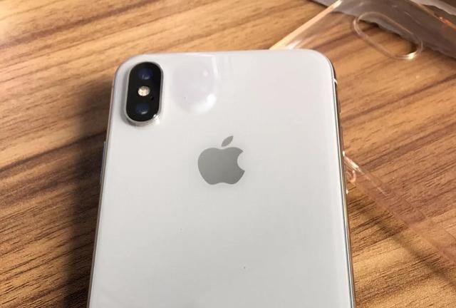 6s|为什么很多人还在坚持iPhoneX，是因为穷吗？3个原因