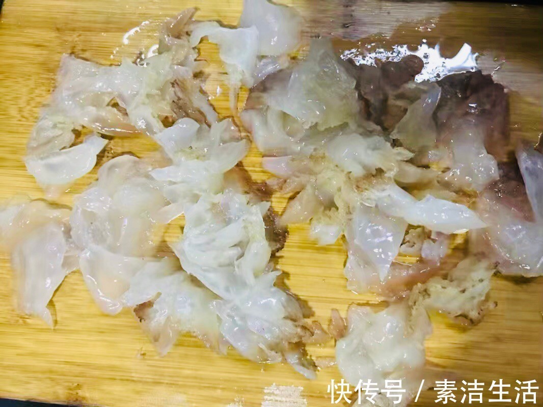 黄瓜|海蜇头这么一拌太好吃了，酸辣脆爽，端上桌抢着吃