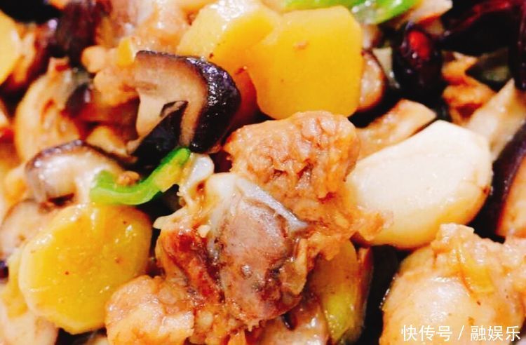 总是吃不腻的几道家常菜,好吃到吞舌,实惠上桌快,不错的下酒菜